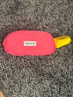 TEAPULSE Hot Pink Cosmetic Pouch with Yellow Handle Accent